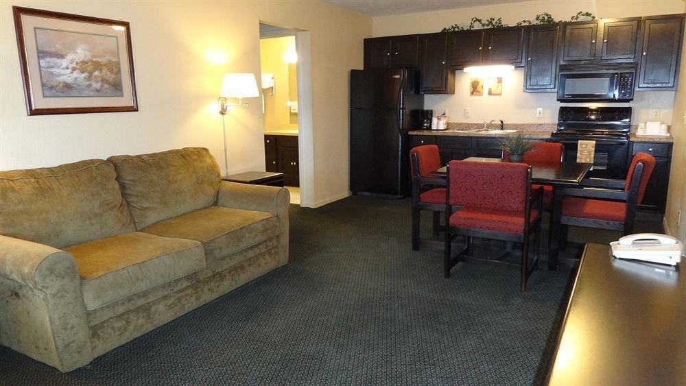 @ Michigan Inn&lodge Motel Petoskey