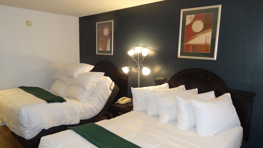 @ Michigan Inn&lodge Motel Petoskey