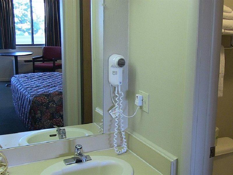@ Michigan Inn&lodge