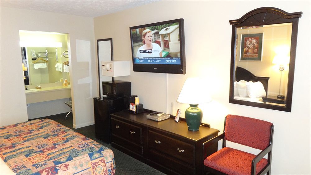 @ Michigan Inn&lodge